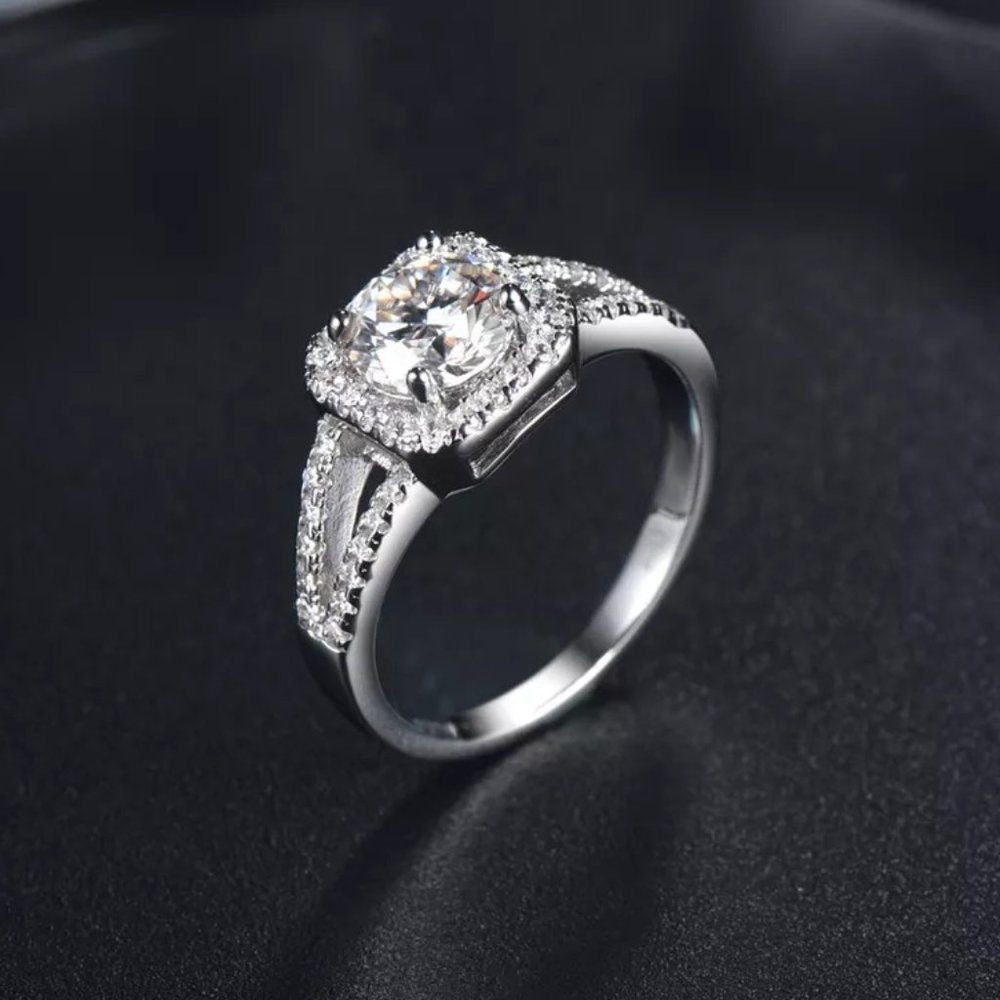 1 Carat Moissanite Ring with 925 Sterling Silver Band, D-FL